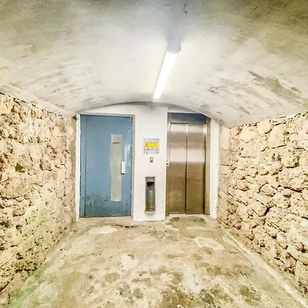 With Access To Bajondillo
